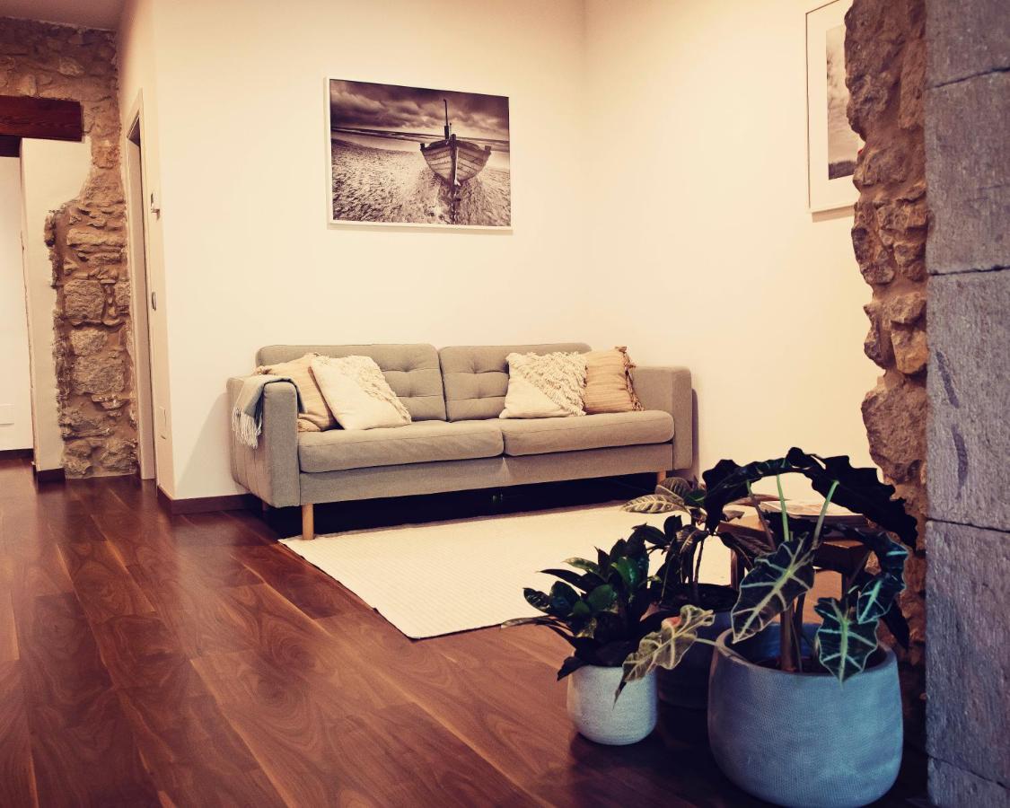 The Riverside Lodge Cozy And Spacious Apartment Gerona Buitenkant foto